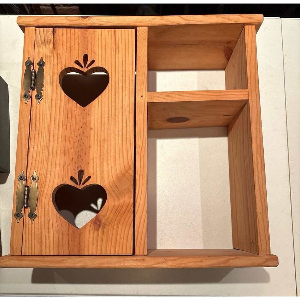 Pine wood shelf with heart door
